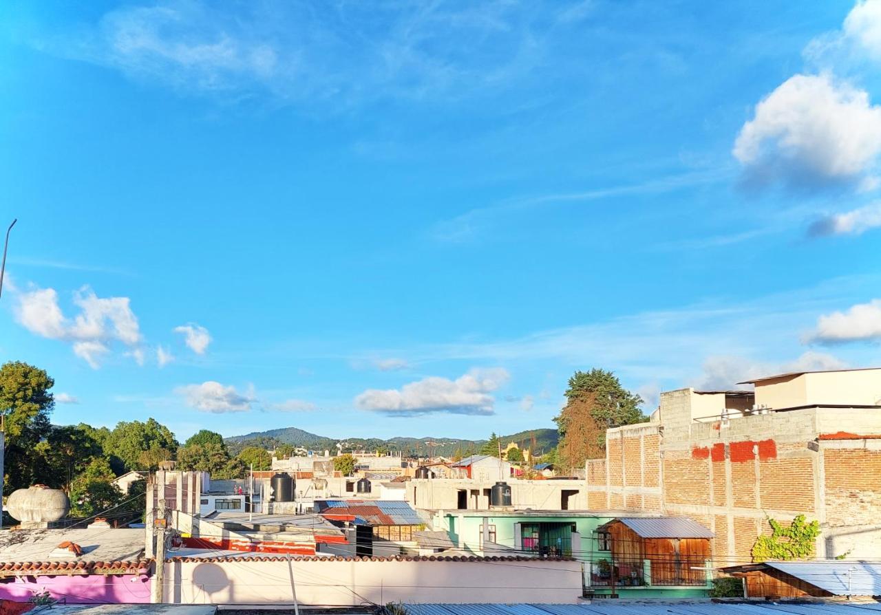 Casa Latina Hostel San Cristóbal de Las Casas エクステリア 写真